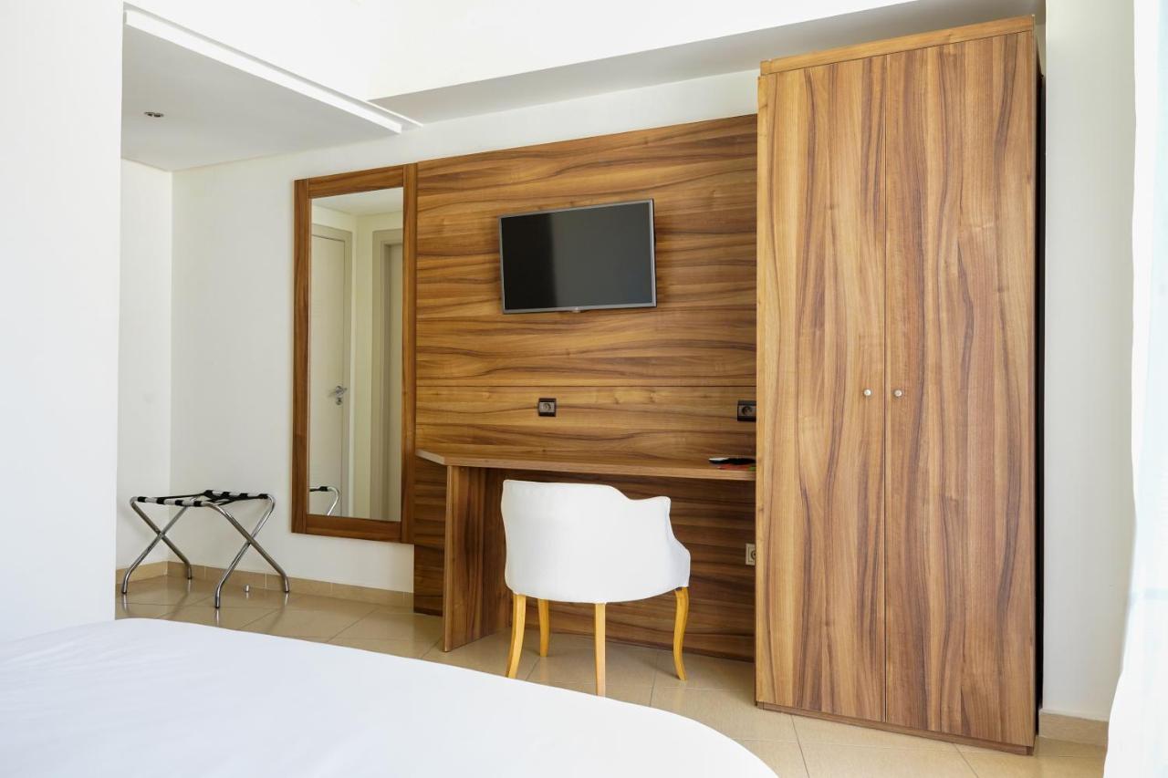 Hotel El Djenina Tanger Eksteriør billede