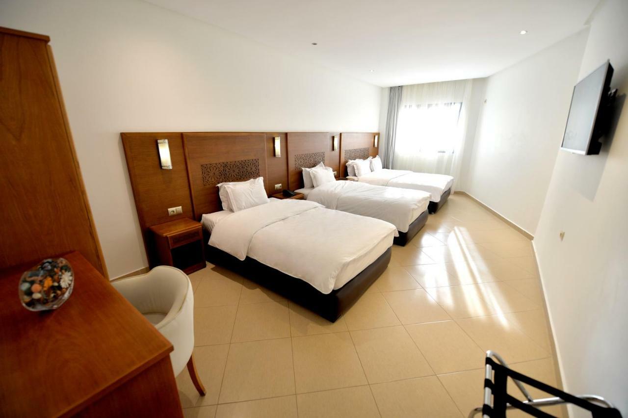 Hotel El Djenina Tanger Eksteriør billede